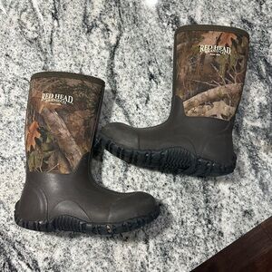 Boys Red Head Boots